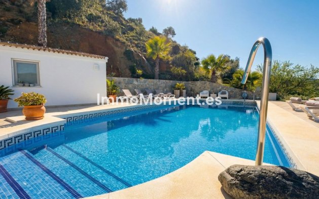 Bestaande woning - Villa - Binnenland  - Guaro