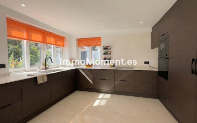 Resale - Villa - Mijas - Calahonda