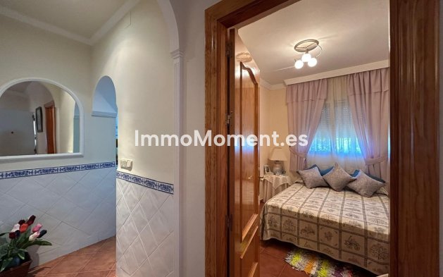 Wiederverkauf - Villa -   Inländisch - Alora