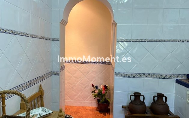 Wiederverkauf - Villa -   Inländisch - Alora