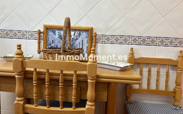 Wiederverkauf - Villa -   Inländisch - Alora