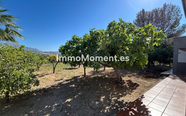 Wiederverkauf - Villa -   Inländisch - Alora