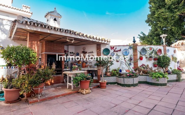 Resale - Villa - Fuengirola - Los Pacos