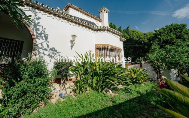 Resale - Villa - Fuengirola - Los Pacos
