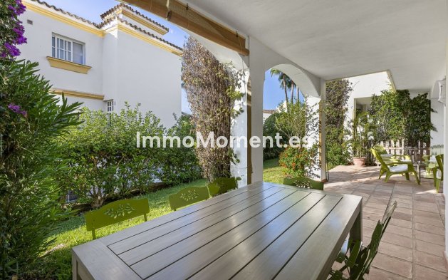 Revente - Maison mitoyenne - Estepona  - Estepona Centro