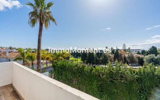Resale - Villa - El Paraiso - New Golden Mile