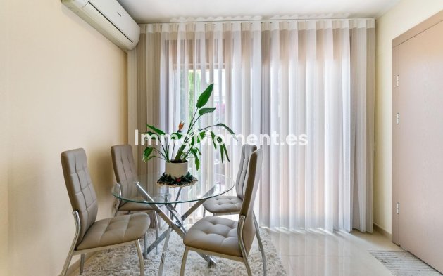 Bestaande woning - Geschakelde woning - Torrevieja - Aguas Nuevas