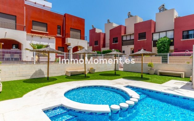 Bestaande woning - Geschakelde woning - Torrevieja - Aguas Nuevas