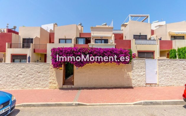 Bestaande woning - Geschakelde woning - Torrevieja - Aguas Nuevas