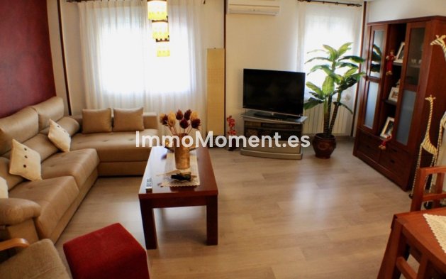 Wiederverkauf - Villa - La Nucía - La Nucia Centro