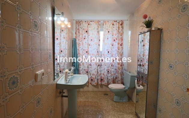 Revente - Villa - Benidorm - Benidorm Centro