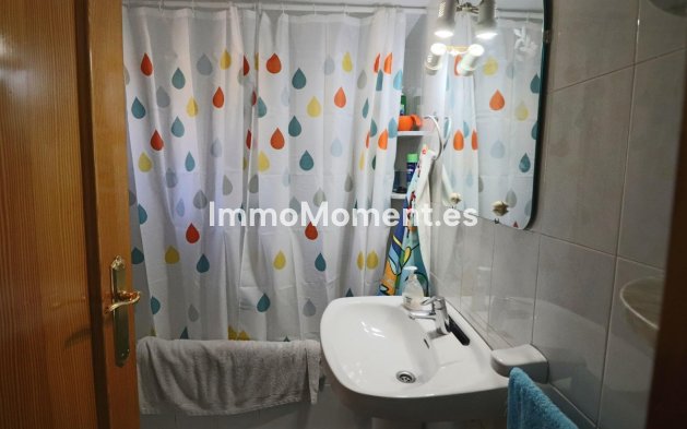 Revente - Villa - Benidorm - Benidorm Centro