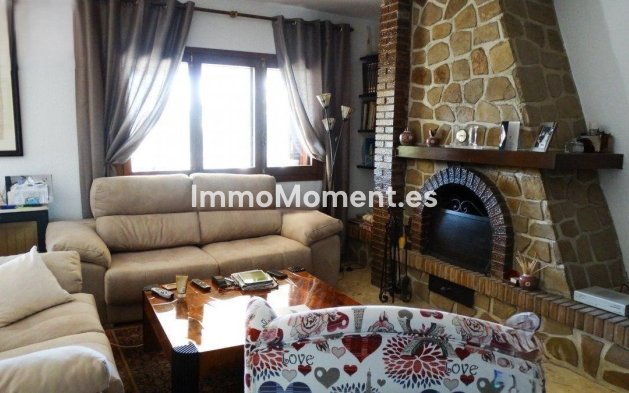 Revente - Villa - Benidorm - Benidorm Centro