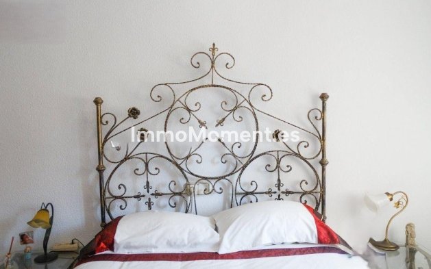 Revente - Villa - Benidorm - Benidorm Centro