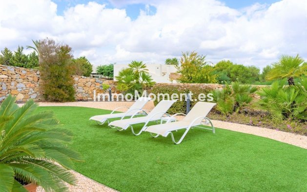Reventa - Villa - Orihuela - Las Colinas Golf