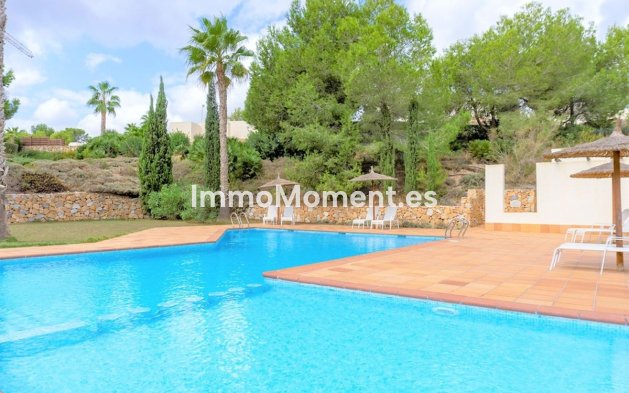 Reventa - Villa - Orihuela - Las Colinas Golf