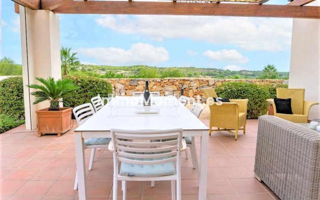 Reventa - Villa - Orihuela - Las Colinas Golf