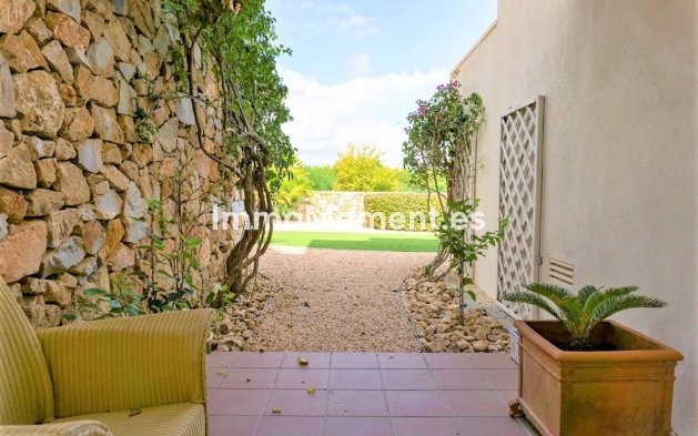 Reventa - Villa - Orihuela - Las Colinas Golf