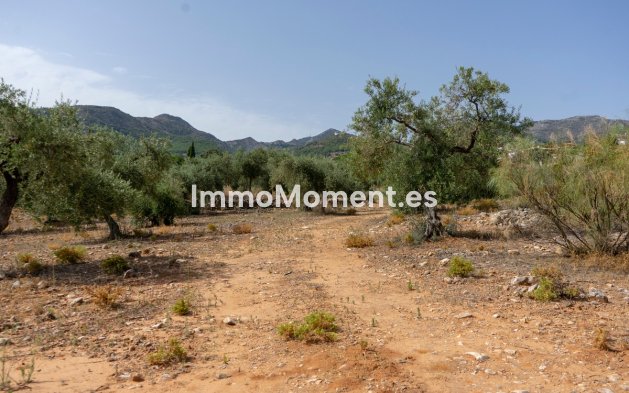 Wiederverkauf - Land -   Inländisch - Alhaurín de la Torre