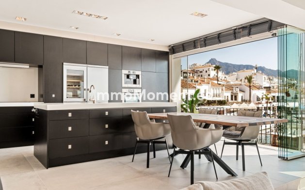 Wiederverkauf - Wohnung - Marbella - Puerto Banús