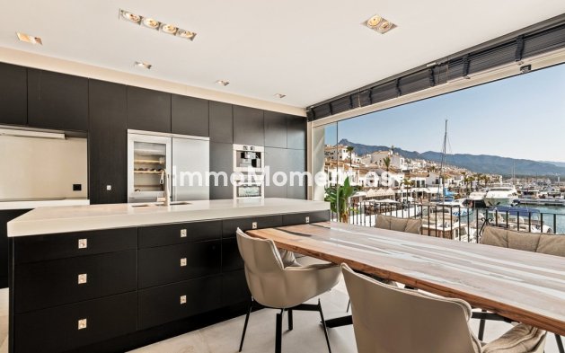 Wiederverkauf - Wohnung - Marbella - Puerto Banús