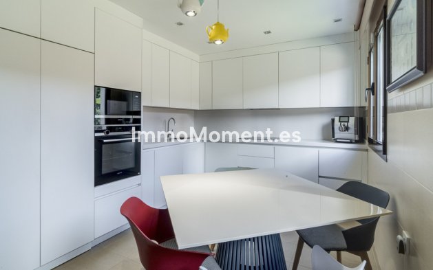 Reventa - Villa - Estepona  - Estepona Centro