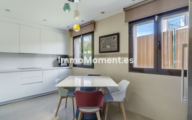 Reventa - Villa - Estepona  - Estepona Centro