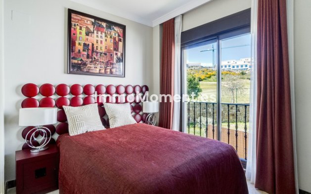 Reventa - Villa - Estepona  - Estepona Centro