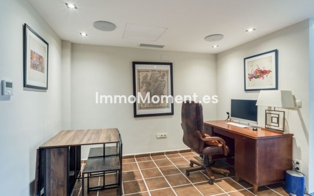 Reventa - Villa - Estepona  - Estepona Centro