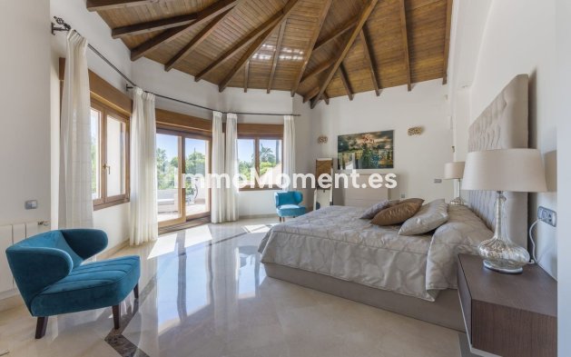 Wiederverkauf - Villa - Marbella - Nueva Andalucía
