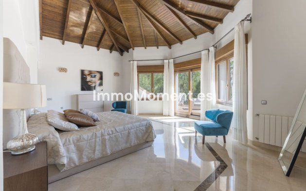 Wiederverkauf - Villa - Marbella - Nueva Andalucía