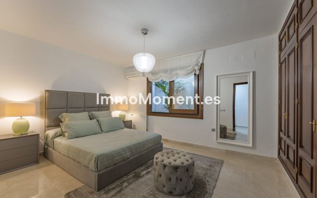 Wiederverkauf - Villa - Marbella - Nueva Andalucía