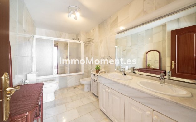 Wiederverkauf - Wohnung - Marbella - Nueva Andalucía