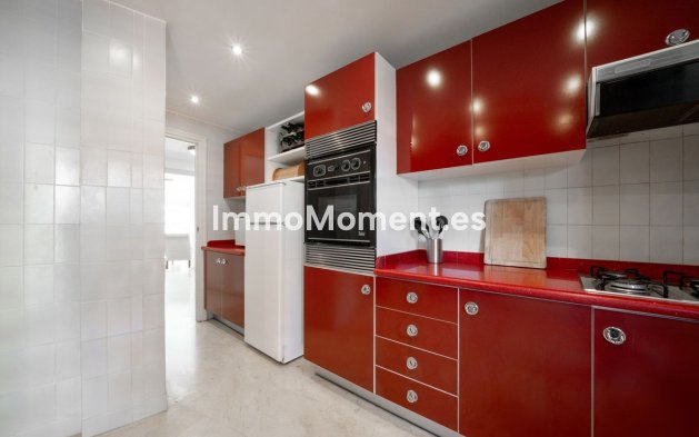 Resale - Apartment - Marbella - Marbella Centro