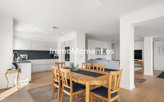 Wiederverkauf - Wohnung - Marbella - Nueva Andalucía