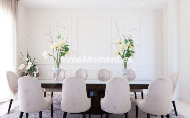 Wiederverkauf - Villa - Marbella - El Rosario