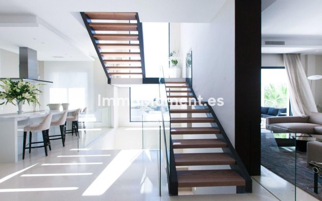 Wiederverkauf - Villa - Marbella - El Rosario