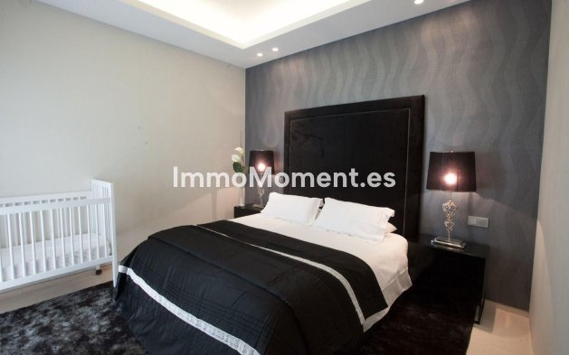 Wiederverkauf - Villa - Marbella - El Rosario