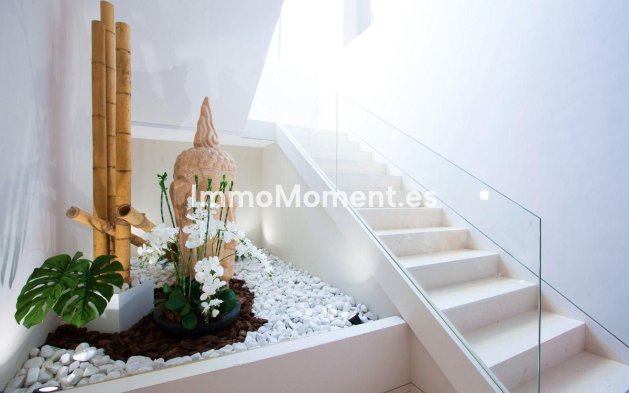 Wiederverkauf - Villa - Marbella - El Rosario