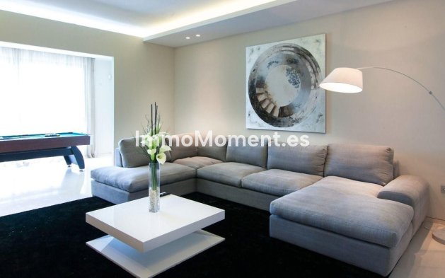 Wiederverkauf - Villa - Marbella - El Rosario