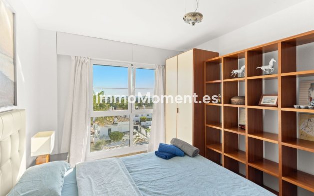 Revente - Appartement - Estepona  - Atalaya