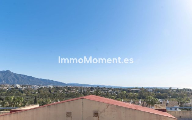 Revente - Appartement - Estepona  - Atalaya