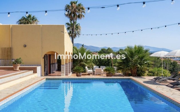 Wiederverkauf - Villa - Estepona  - Estepona Centro