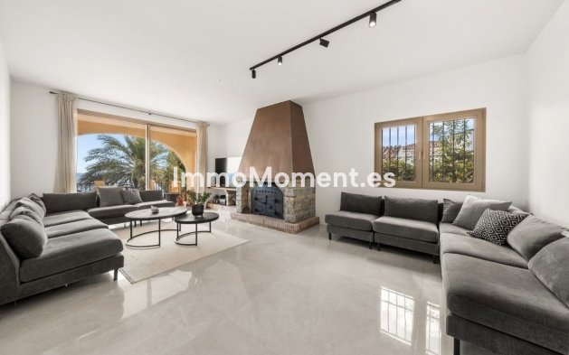 Wiederverkauf - Villa - Estepona  - Estepona Centro