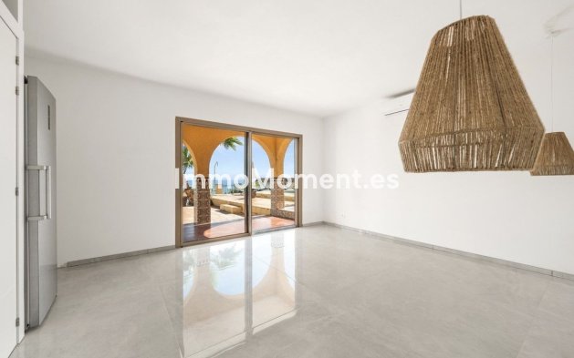 Wiederverkauf - Villa - Estepona  - Estepona Centro
