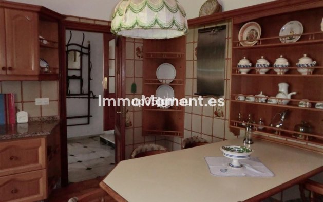 Wiederverkauf - Villa - Estepona  - Estepona Centro