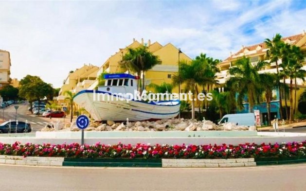 Resale - Apartment - Estepona - Estepona Centro