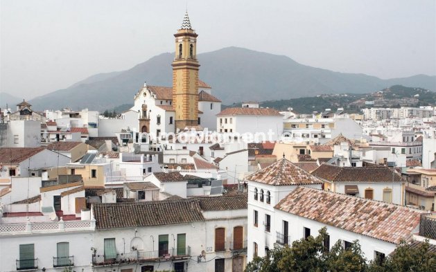 Resale - Townhouse - Estepona - Estepona Centro