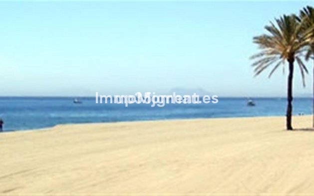 Resale - Townhouse - Estepona - Estepona Centro