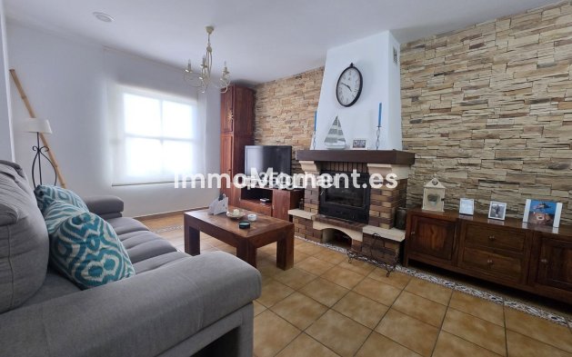 Bestaande woning - Geschakelde woning - Estepona  - Cancelada